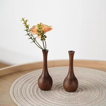 Natural Wooden Geometric Vase – Minimalist Décor